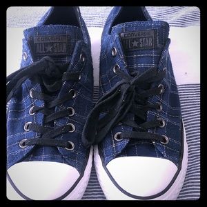 9.5 PLAID CONVERSE EXCELLENT PRE-OWNED CONDITION!